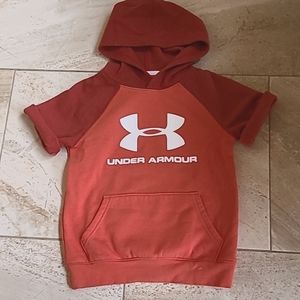 Under Armour kids short sleeve fleece hoodie sz 7-8